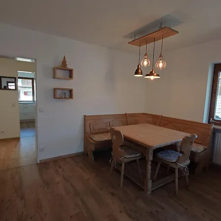 Hindelang Hideaway, Newly Renovated, Southern Balconies, Location Bad Hindelang
