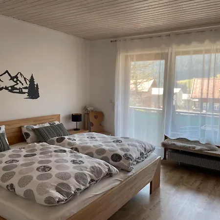 Hindelang Hideaway, Newly Renovated, Southern Balconies, Location *