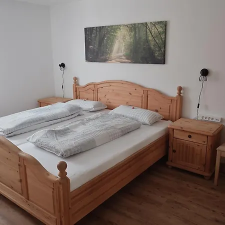 Hindelang Hideaway, Newly Renovated, Southern Balconies, Location Apartment *